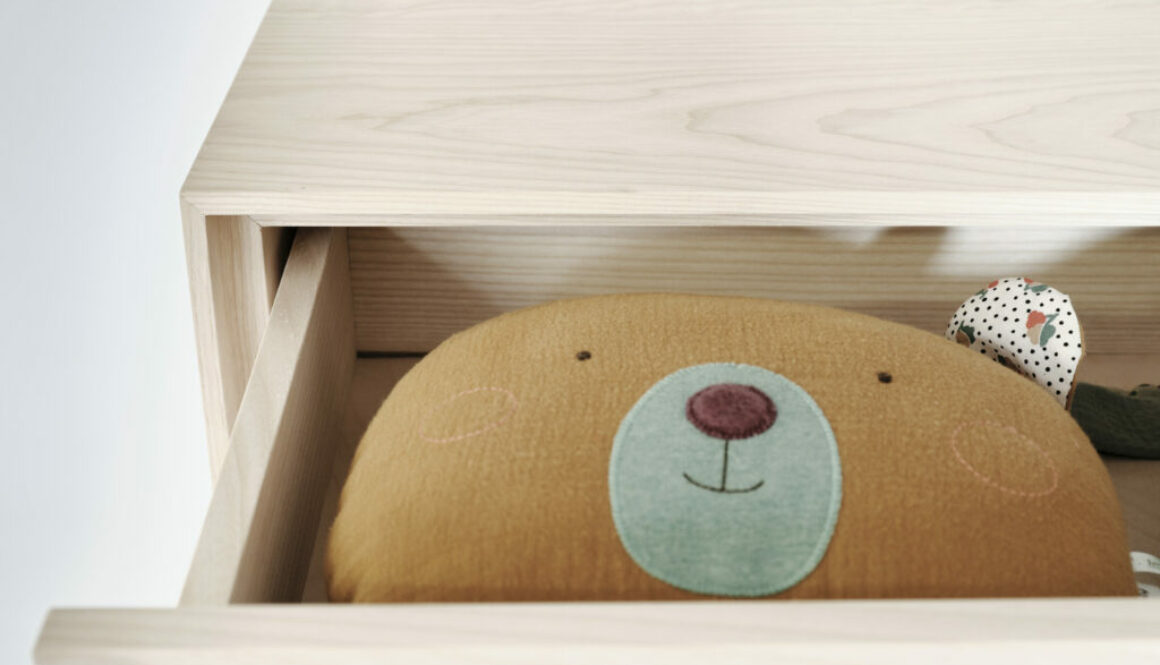 Schrank Kinderzimmer – Ich bin zeitlos und werde nie erwachsen.