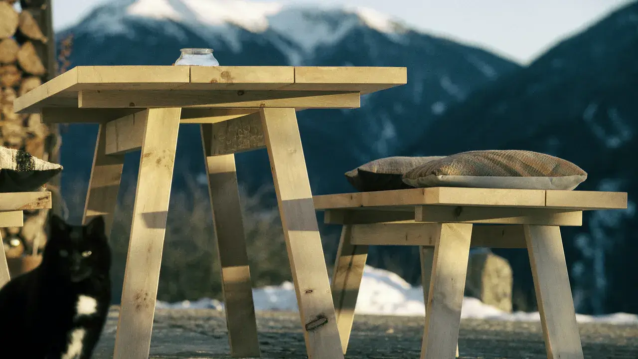 Tisch in Zirbe – outdoor, gemeinsam, zirbe